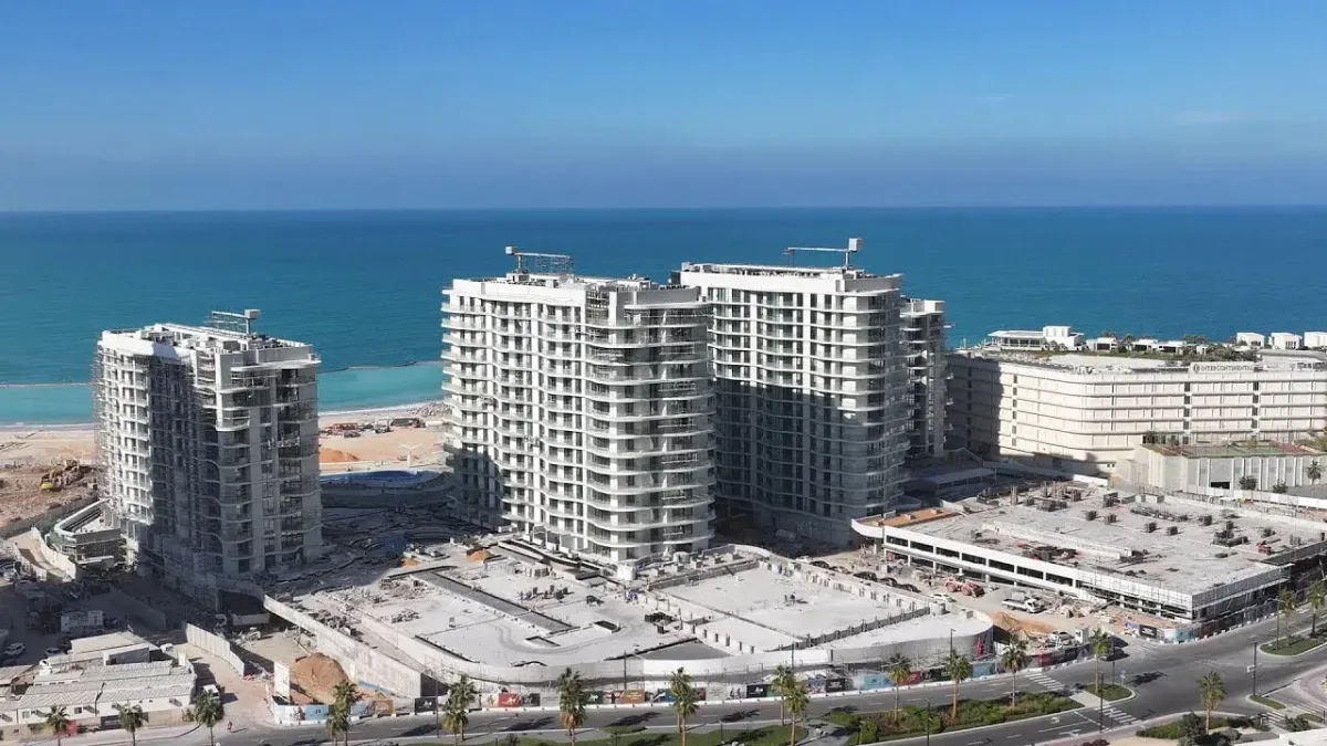 Beach House at Bay Residences